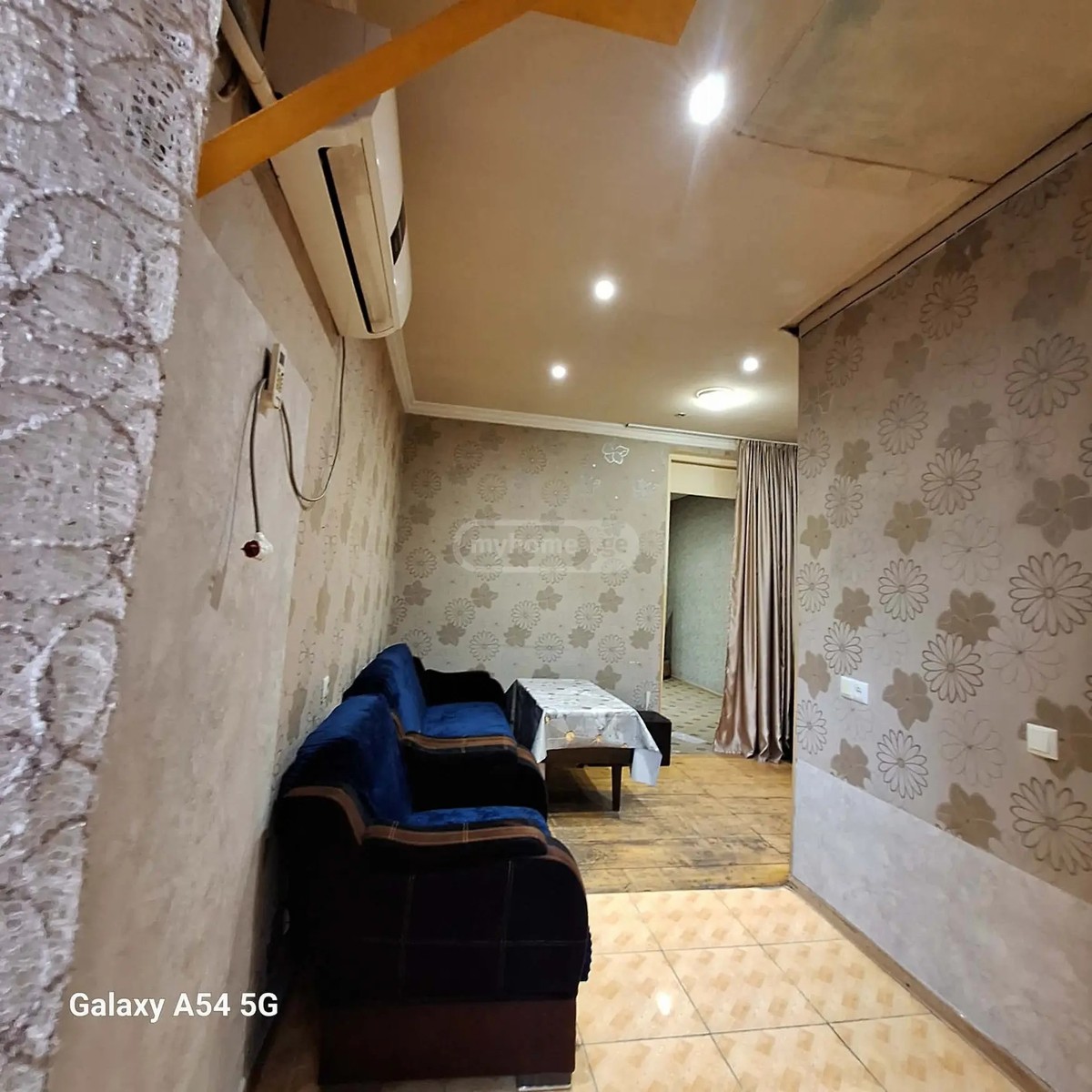 კომახიძე რ. ქ. 24 - 2 rooms