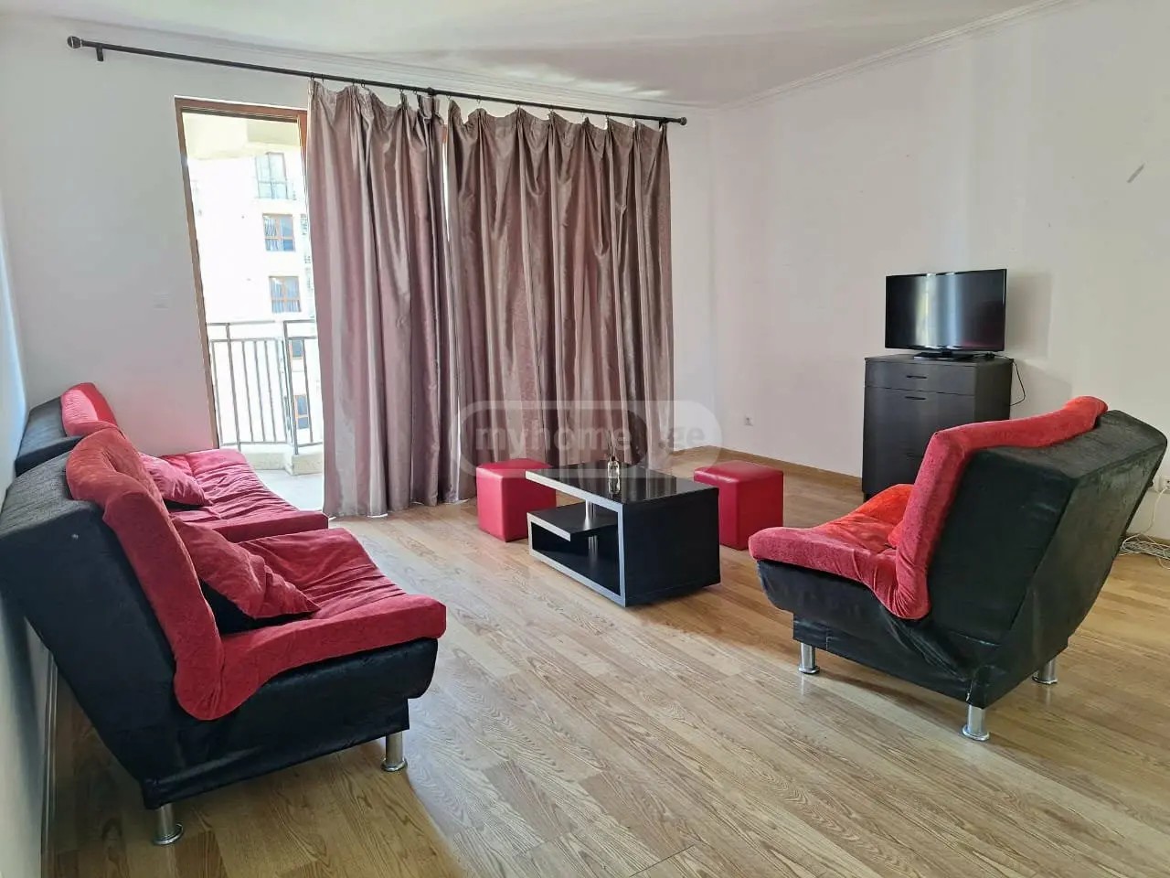 კუპრაძე ვ. ქ. 72 - 3 rooms