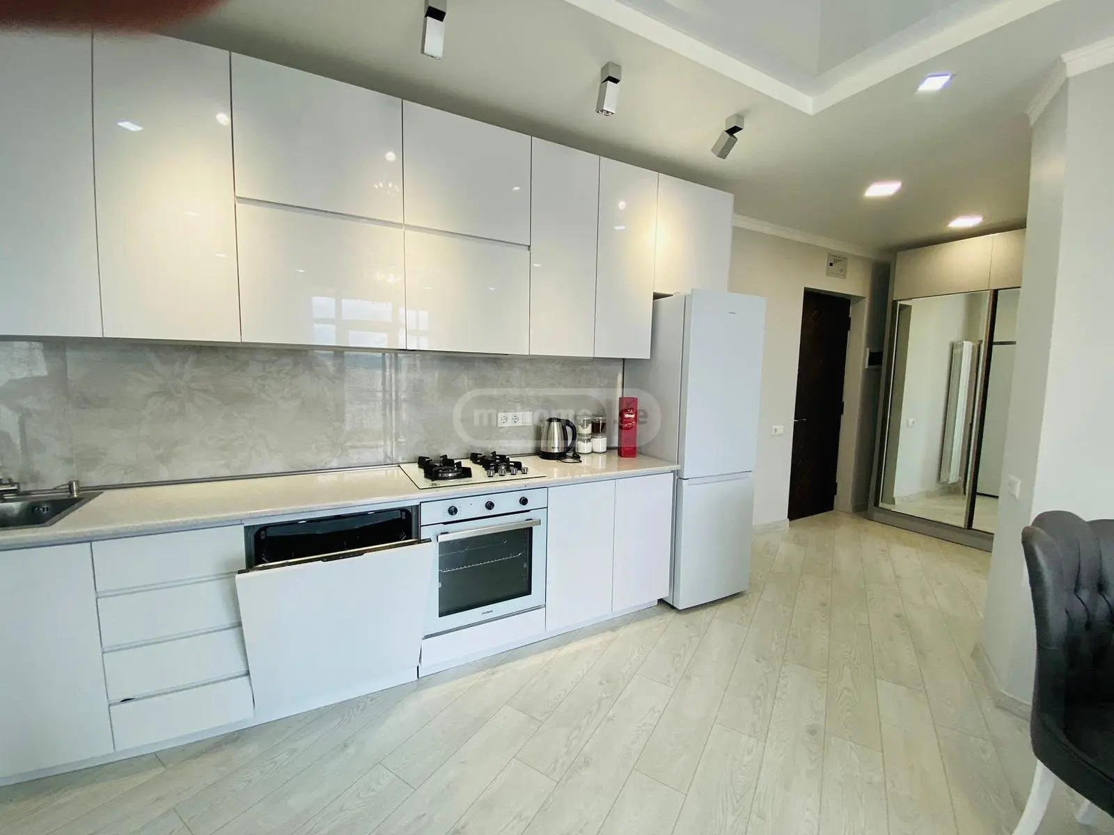 გორგასალი ვ. ქ. 91 - 3 rooms