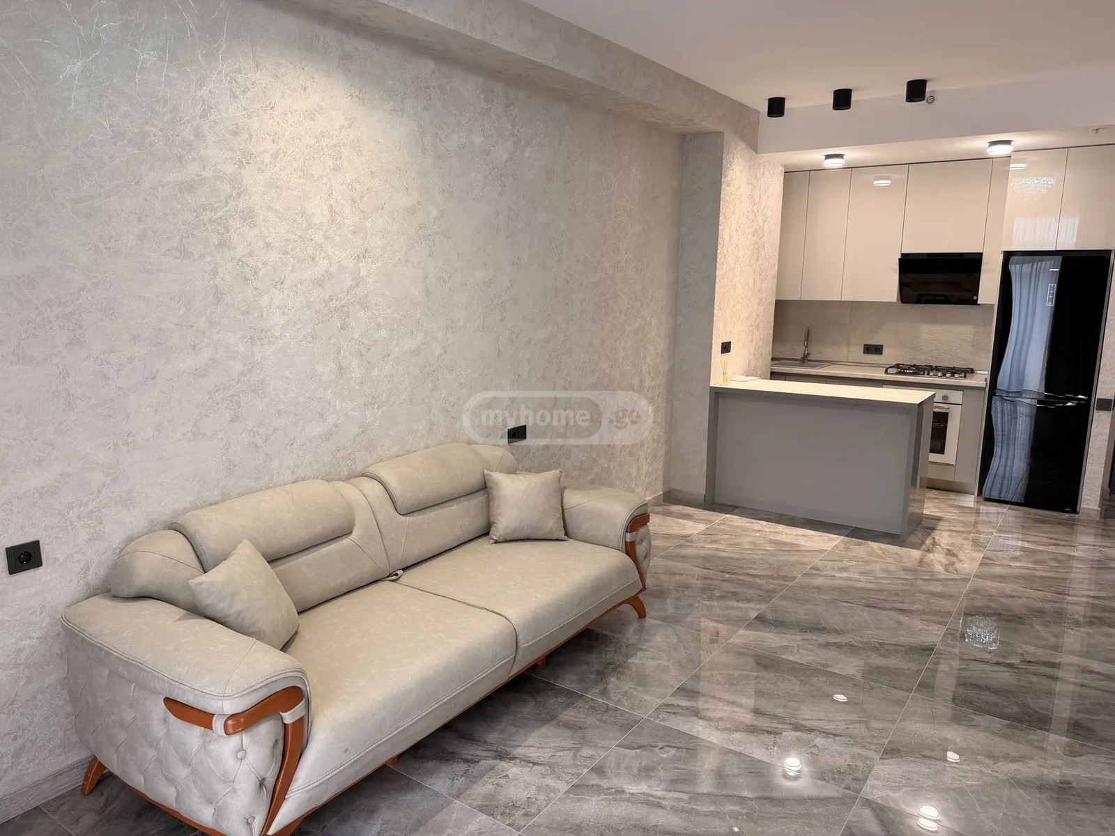 პეტრე იბერის ქ. 13 - 2 rooms