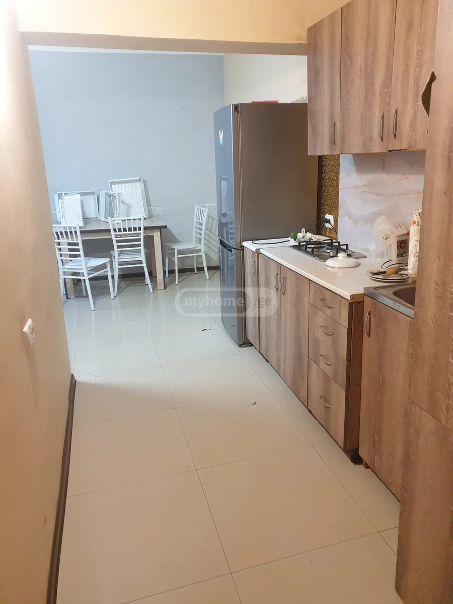 პეტრიწის ქ.  - 3 rooms