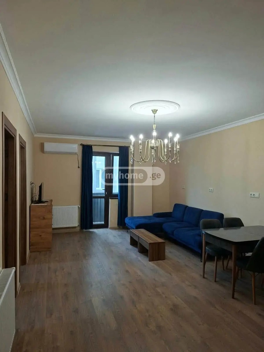 აღმაშენებლის გამზ.  - 3 rooms