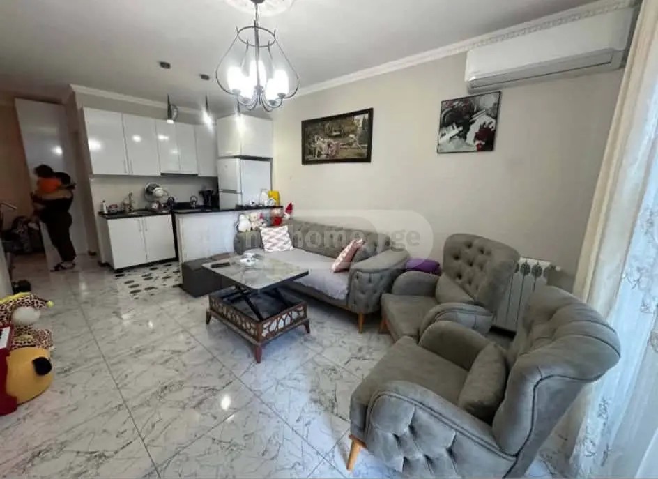 ნიჟარაძე რ. ქუჩა 3 - 3 rooms