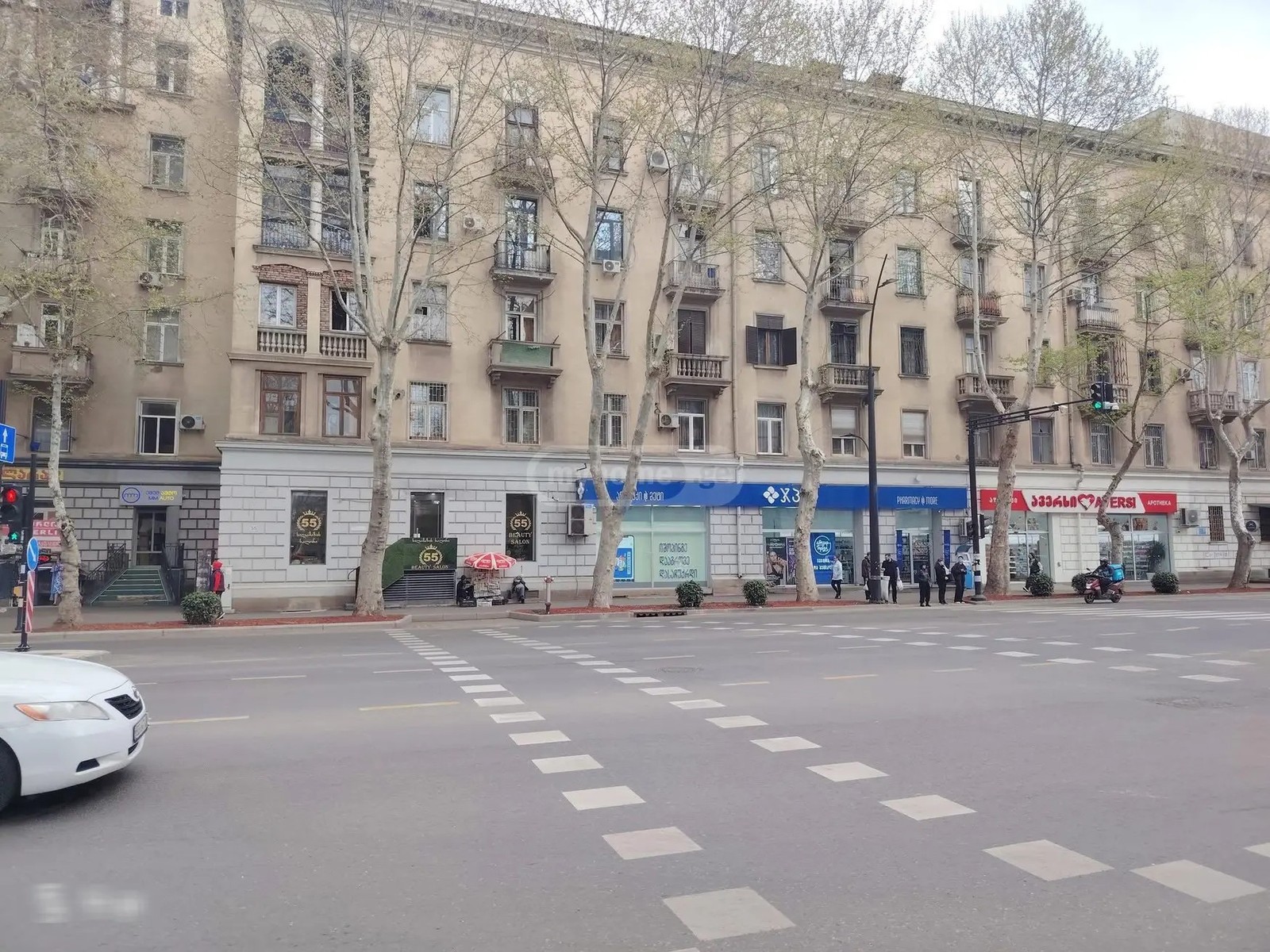 წერეთლის გამზ. 55 - 6 rooms