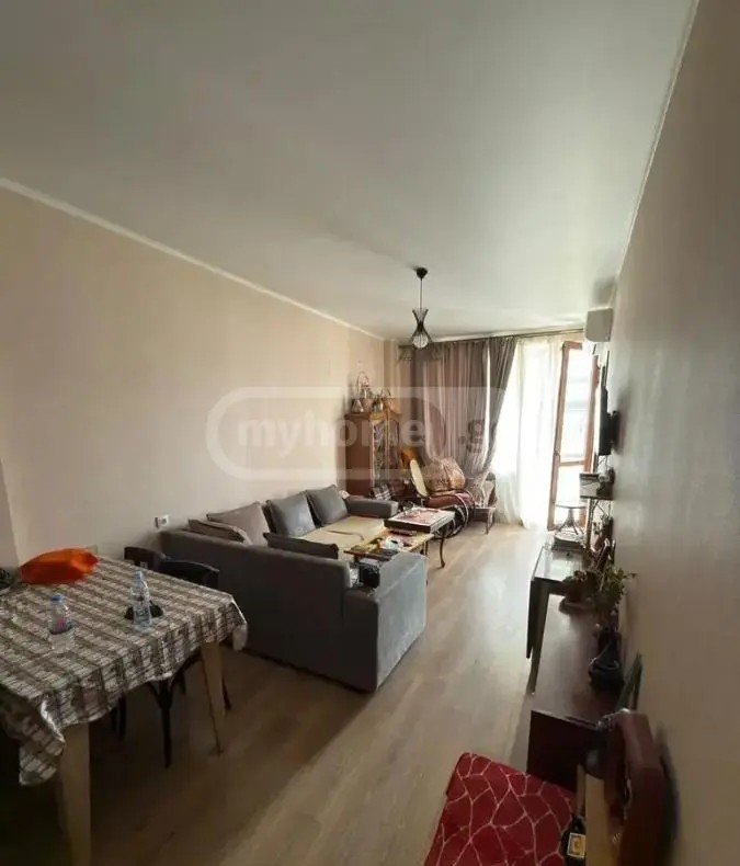უნივერსიტეტის ქ.  - 3 rooms