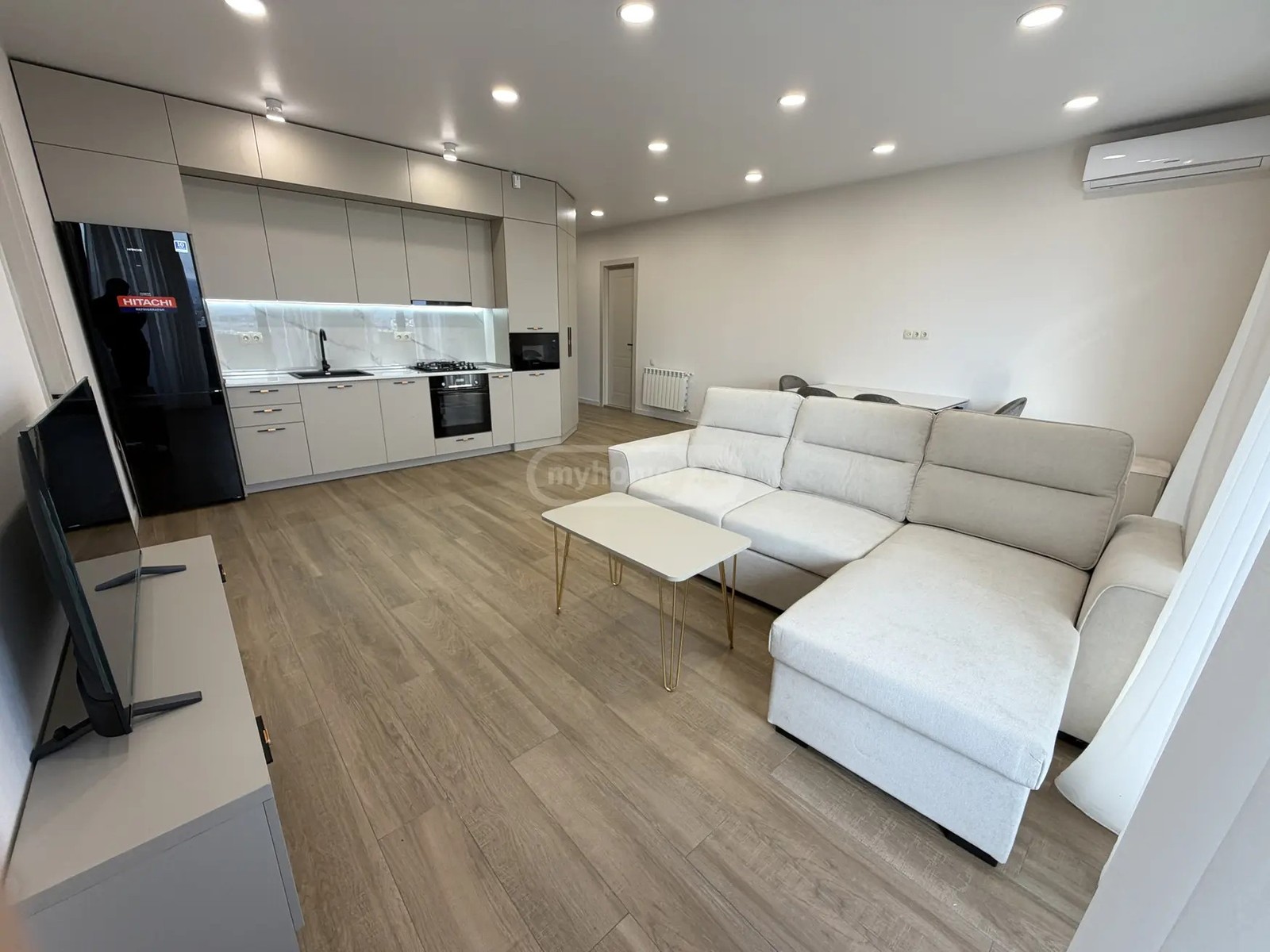 აღმაშენებლის ხეივ. 188 - 3 rooms