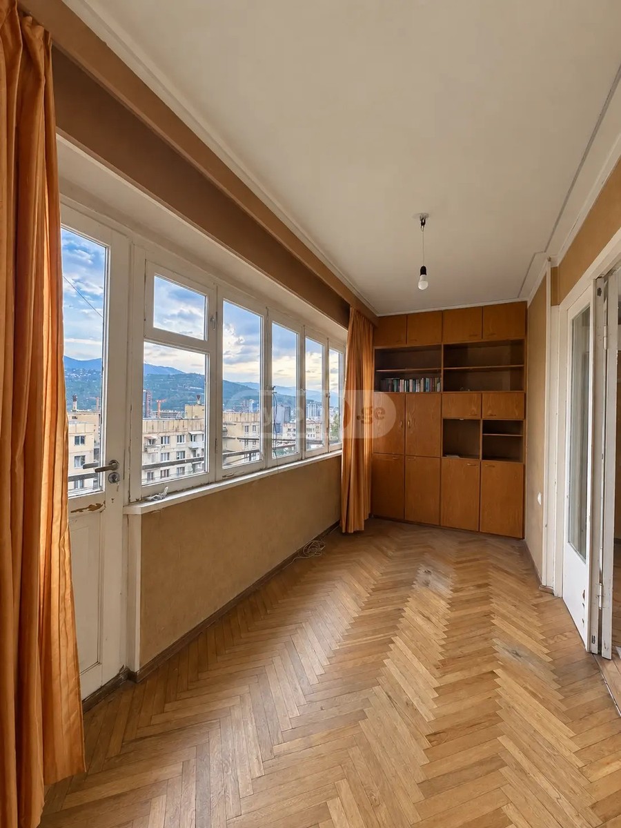 ნუცუბიძის ქ.   - 3 rooms