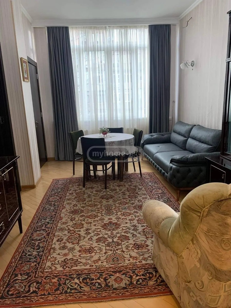 ყაზბეგის გამზ. 10 - 3 rooms