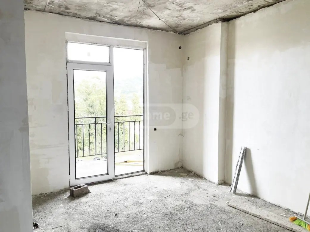 შარაშიძე მ. II ჩიხ. 18 - 3 rooms