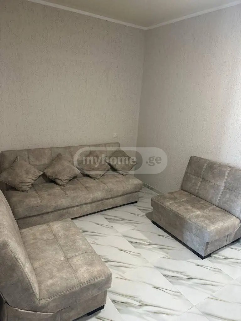 აბუსერიძე ტ. ქ. 5 - 2 rooms