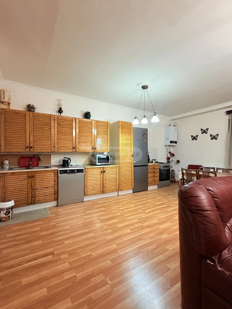 კოჯრის ქ.  - 3 rooms