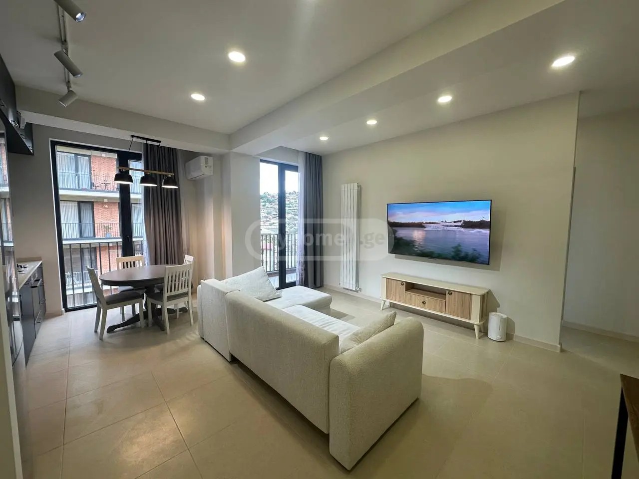 ზედაზენის ქ. 6 - 3 rooms