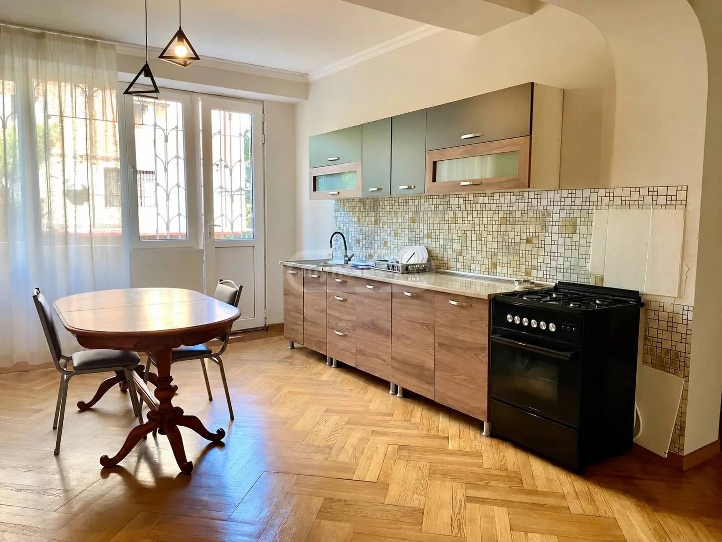 პეკინის გამზ. 7 - 3 rooms