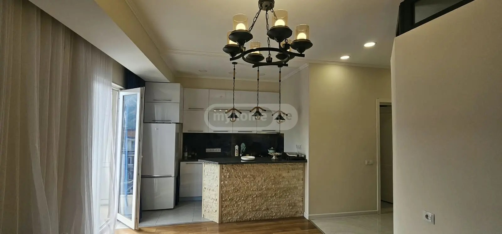 ბერი გაბრიელ სალოსის გამზ. 120 - 2 rooms