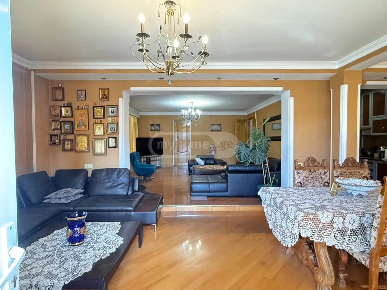 რჩეულიშვილი გ. ქ.  - 4 rooms