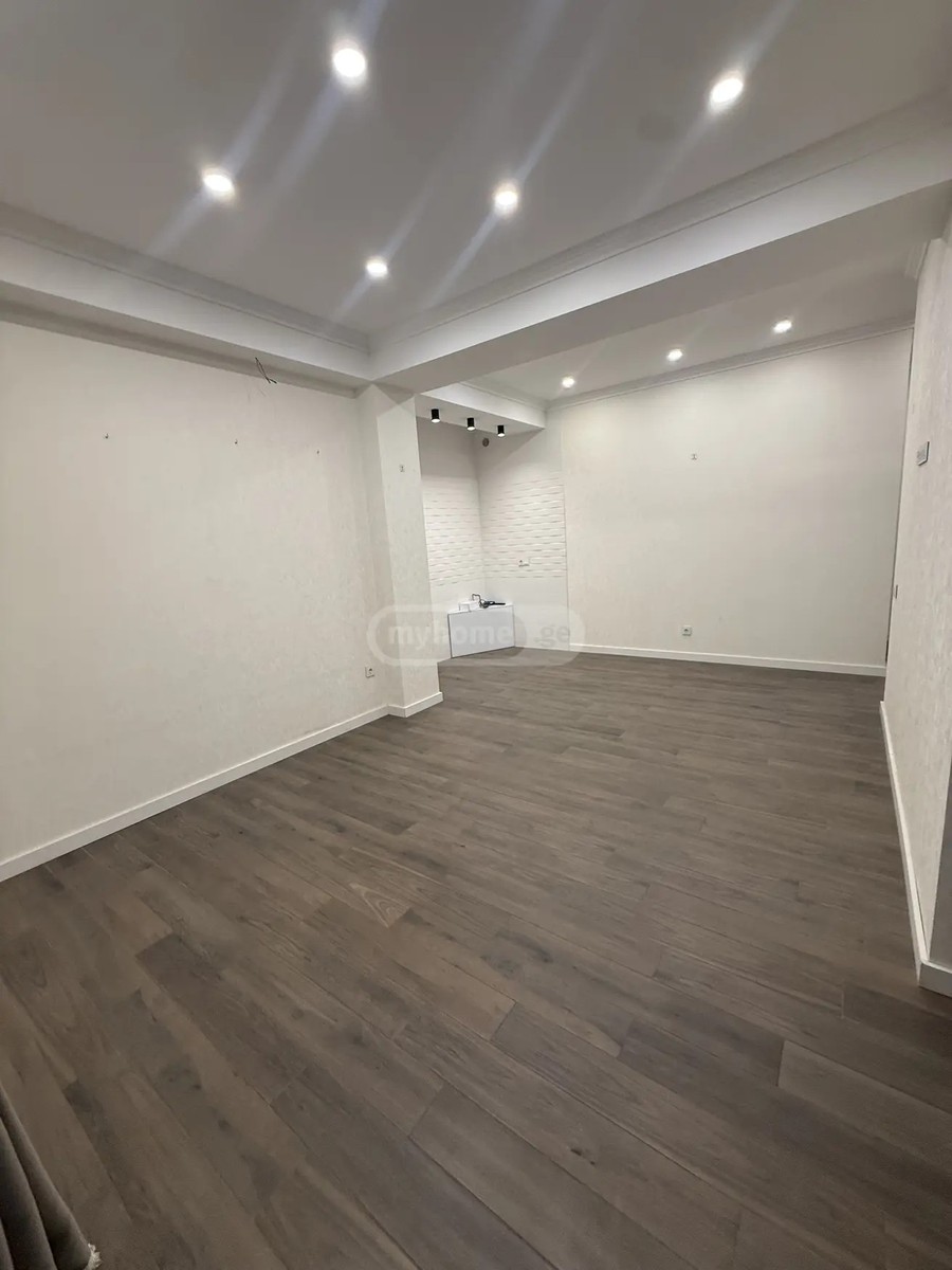 ჭყონდიდელის ქ. 36 - 3 rooms