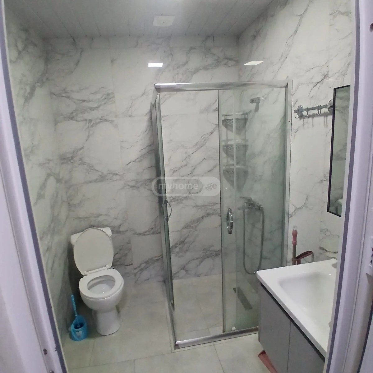 ანგისის ქ. 11 - 1 rooms