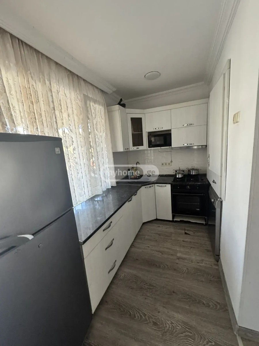 სარაჯიშვილი ვ. ქუჩა 49 - 5 rooms