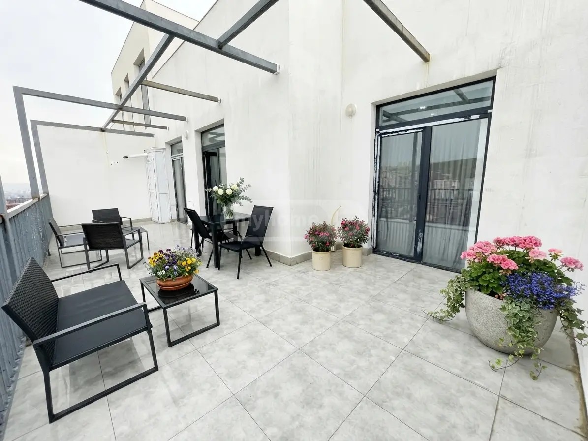 პოლიტკოვსკაია ა. ქ. (ჯიქია) 12 - 3 rooms