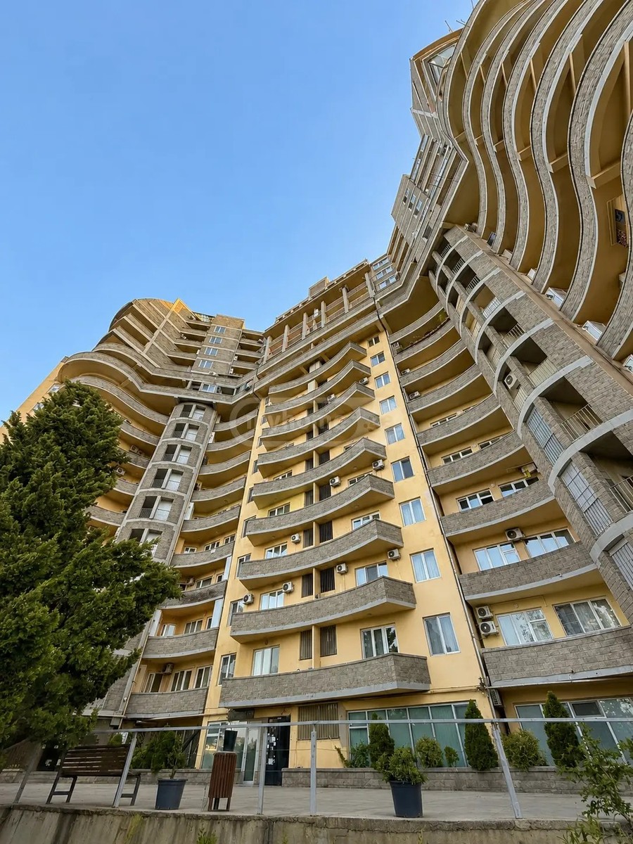 კვერნაძე ბ. ქ. 35 - 4 rooms