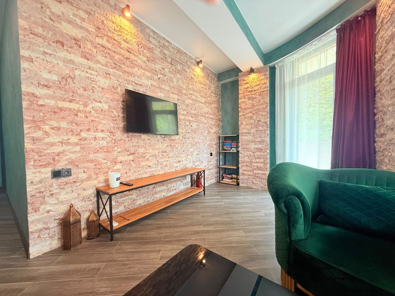 Amberik Tabidze 34 - 3 rooms