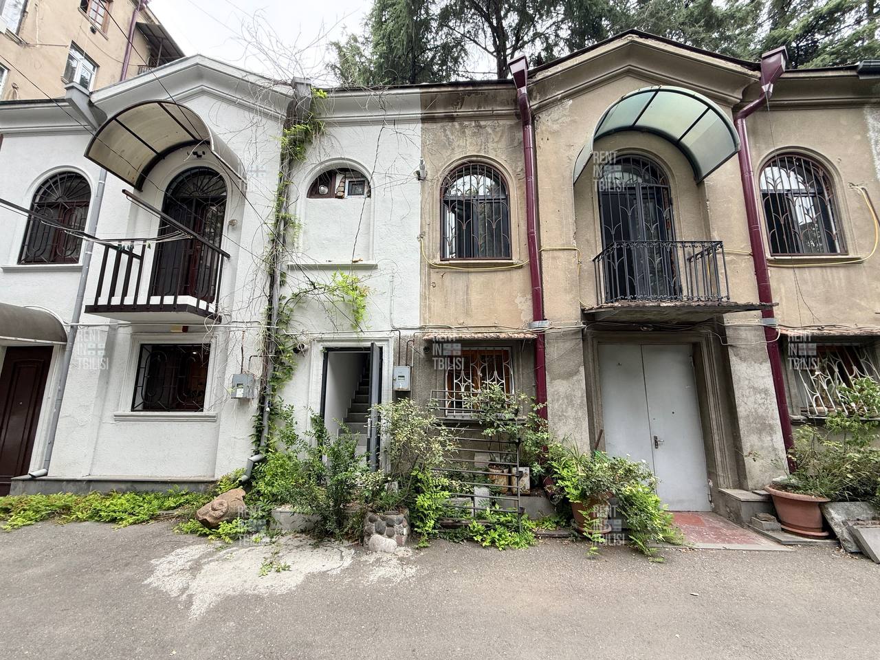 4 Lado Kavsadze St, Vake - 1 rooms