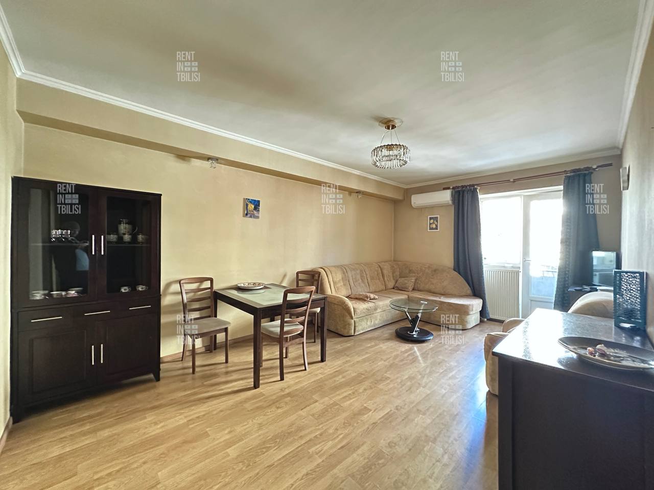 16 Pekini St - 1 rooms