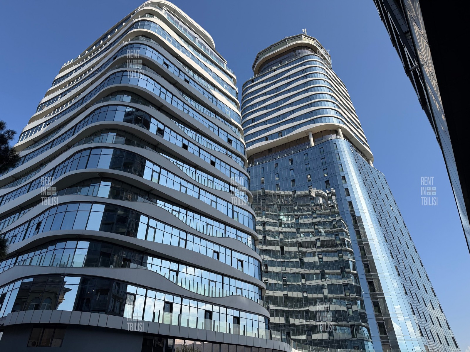 12 Merab Aleksidze - 3 rooms