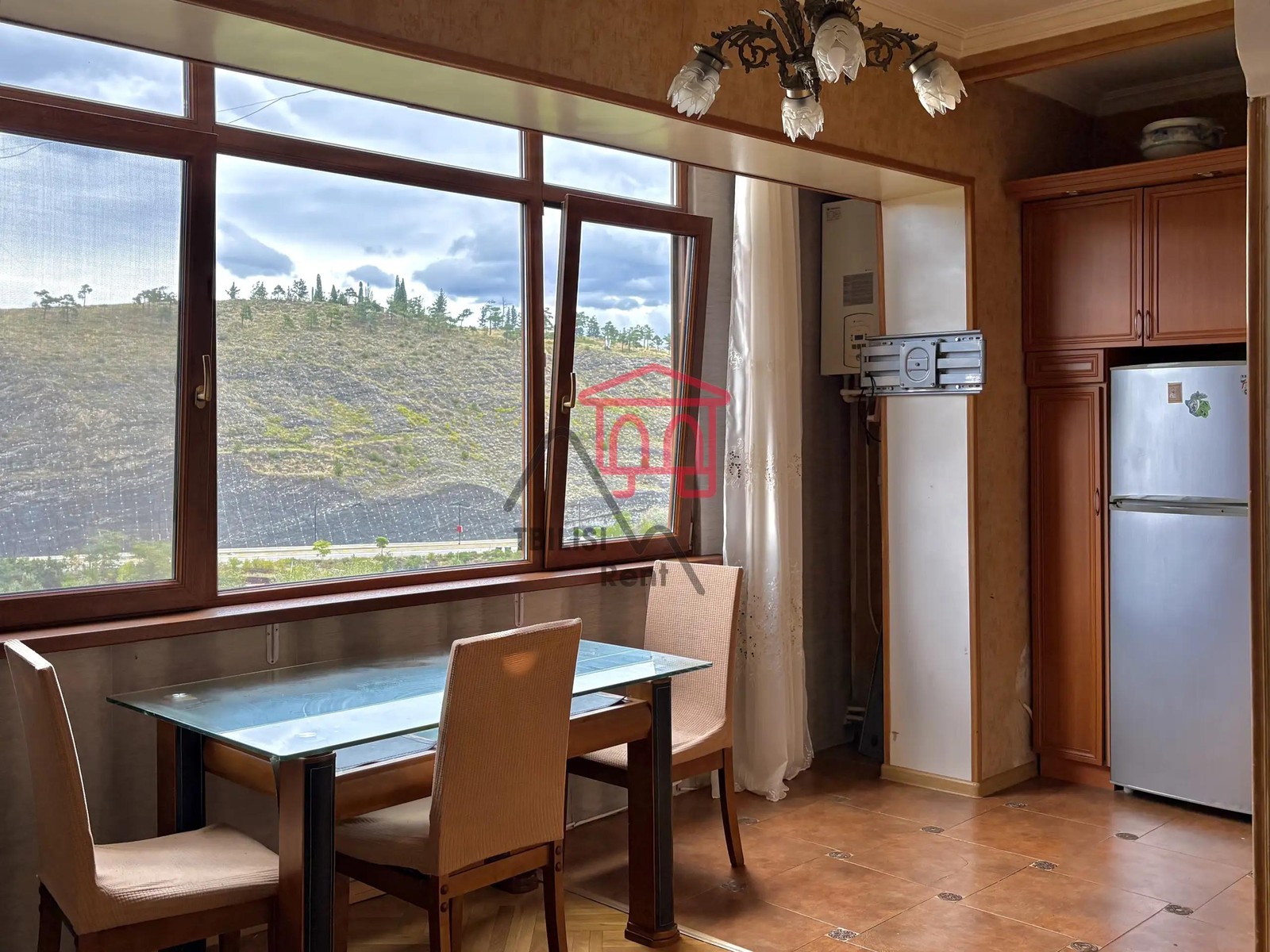 Tskhneti 2, Vake, Rustaveli - 4 rooms