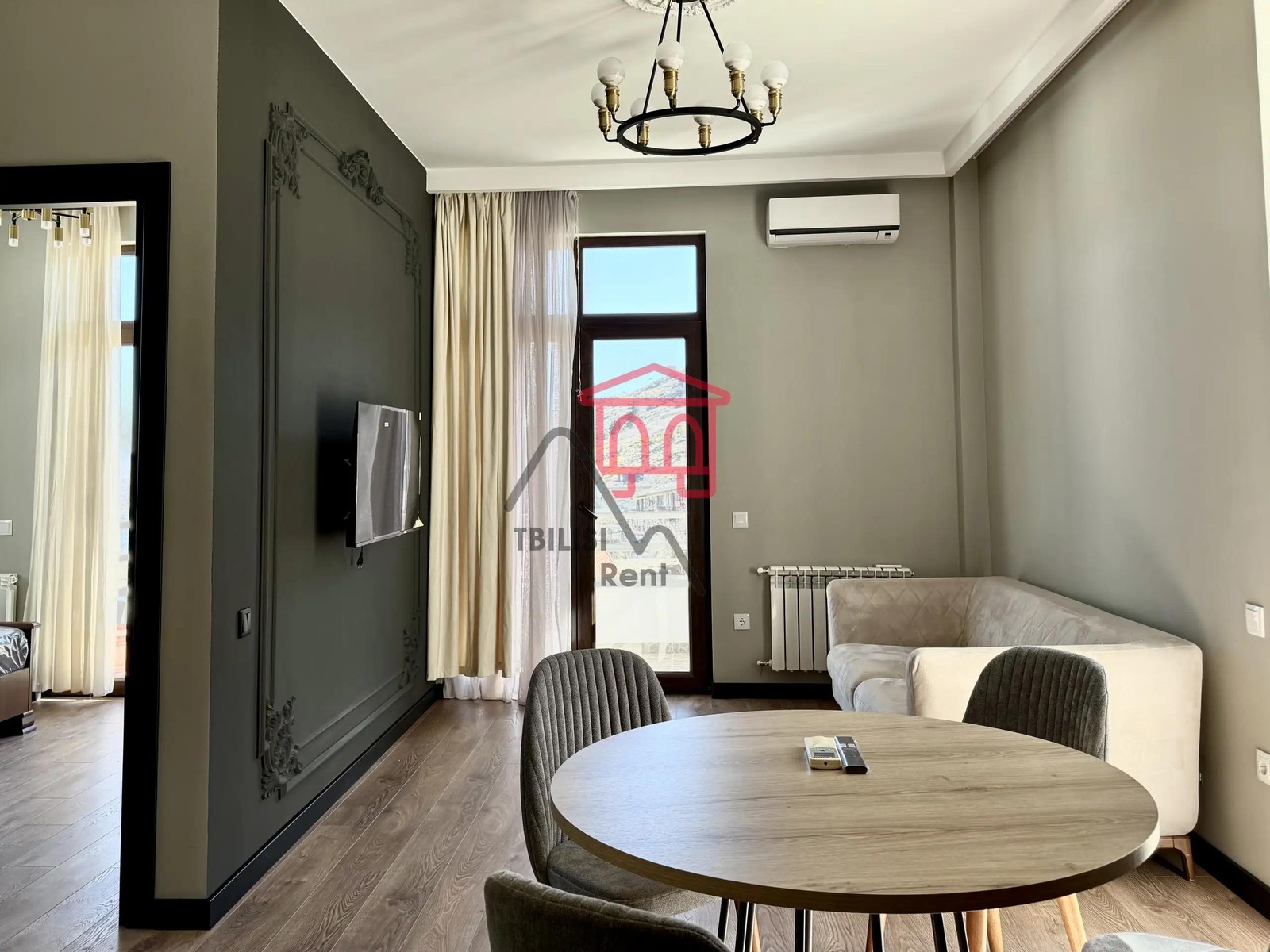 Nino Zhvania Street 28, Vake - 3 rooms