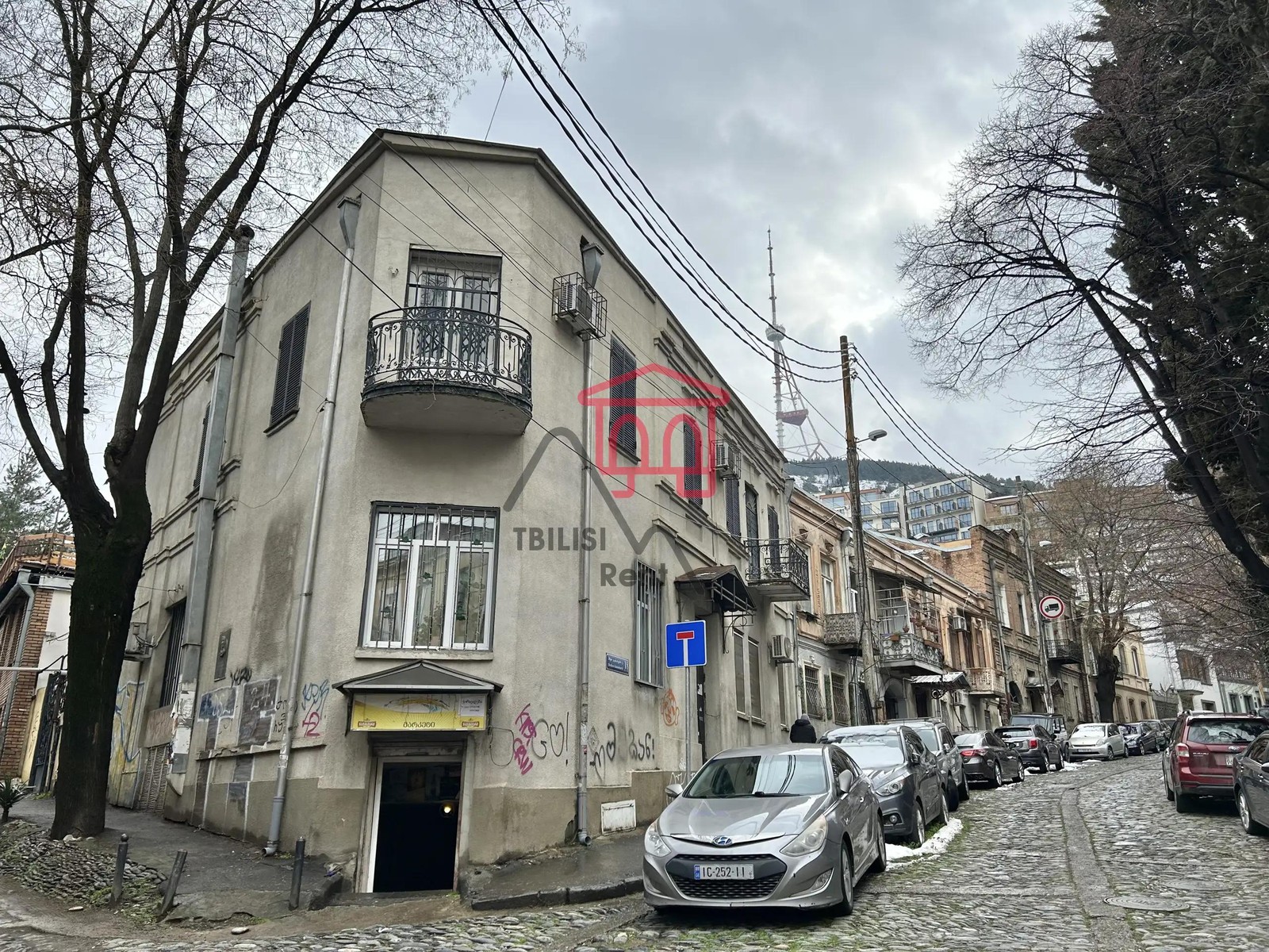 Kakabadze Brothers Street, 18 - 3 rooms