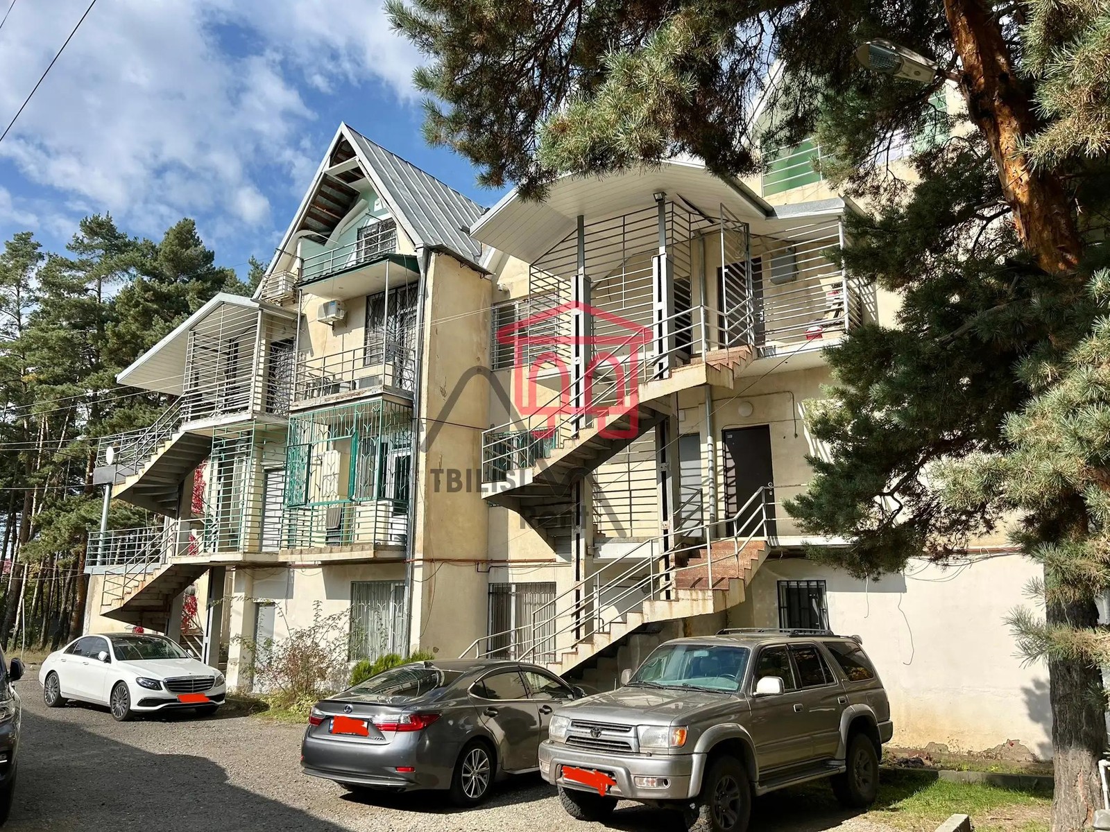 Tskneti, Grigol Abashidze str., 13 - 5 rooms