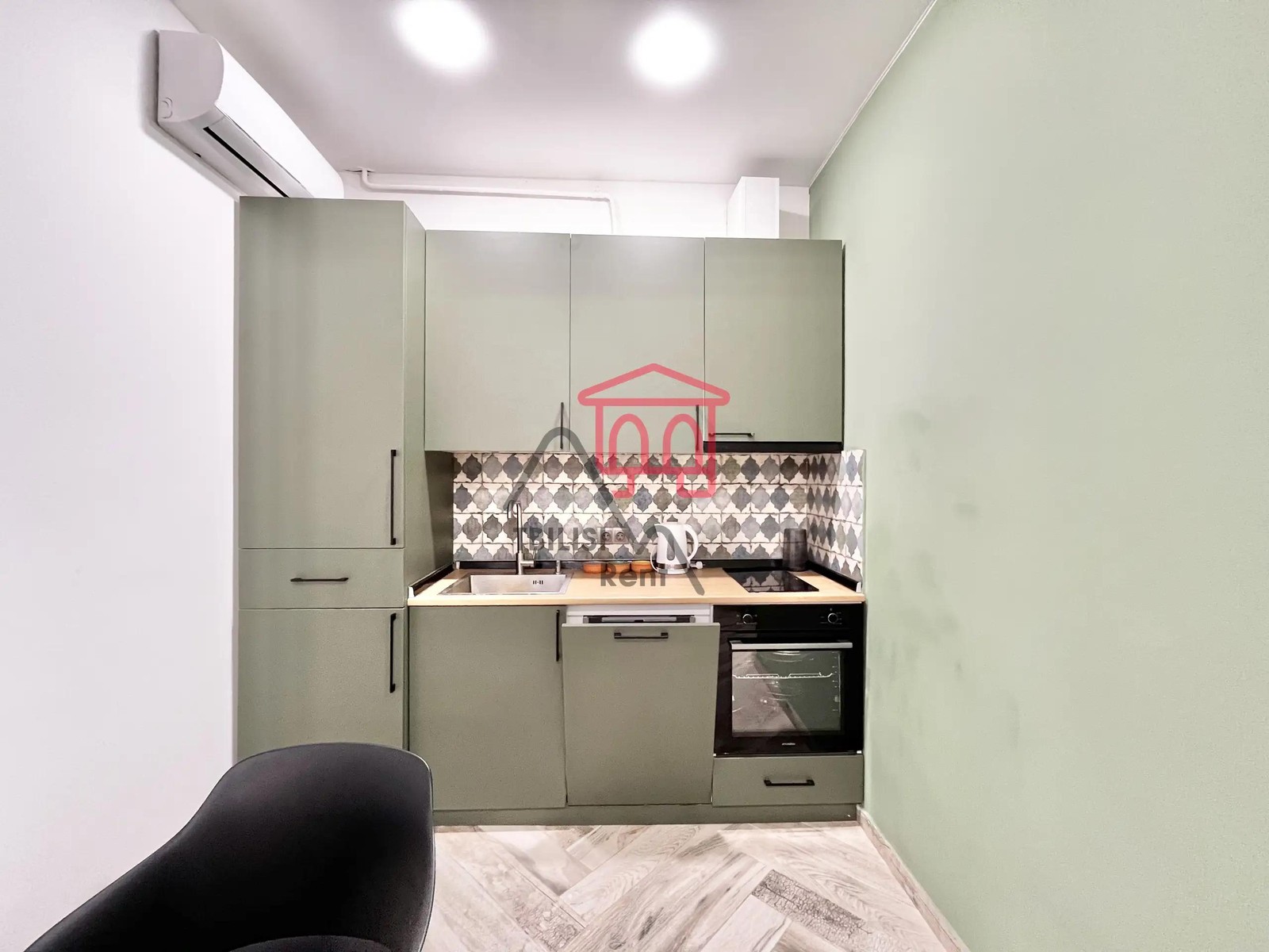 Jacob Nikoladze, 7 - 1 rooms