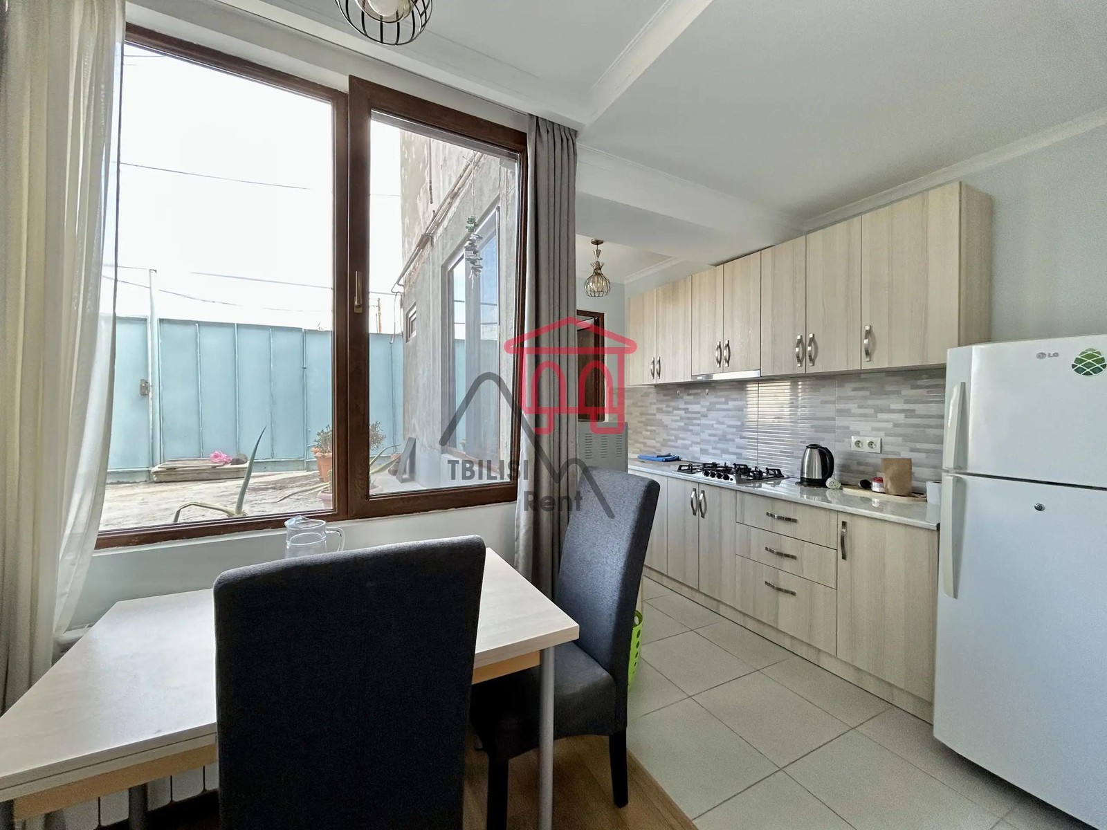 Kote Mekhsi Street, 11 - 1 rooms