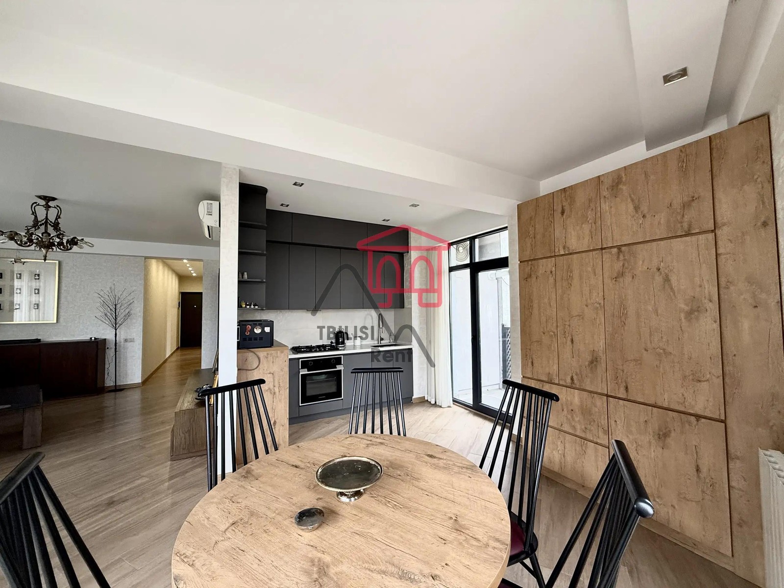 Nino Zhvania Street 43, Vake - 3 rooms