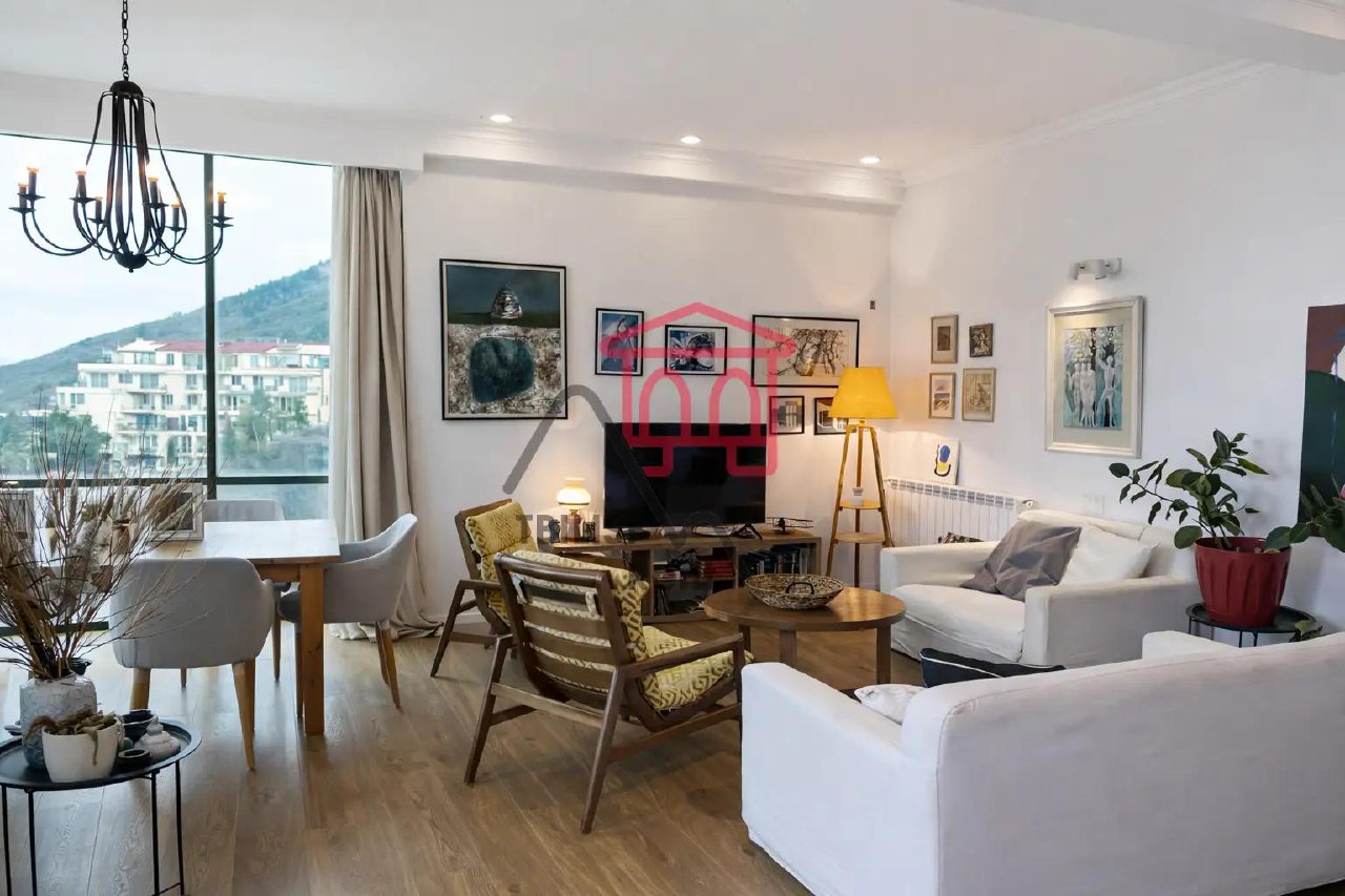 Nino Zhvania Street, 71 - 4 rooms