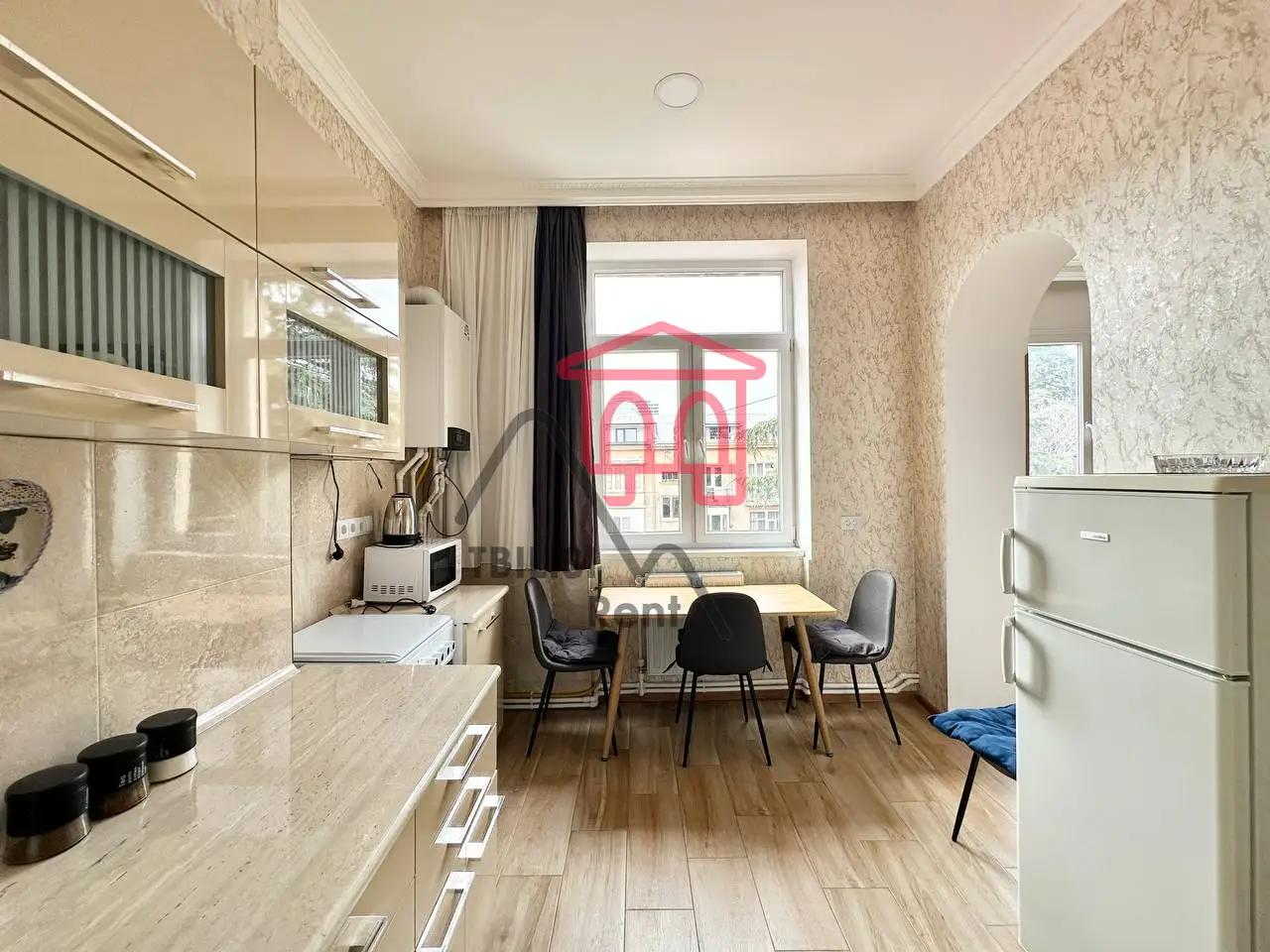 David Agmashenebeli 179a, Chugureti - 3 rooms