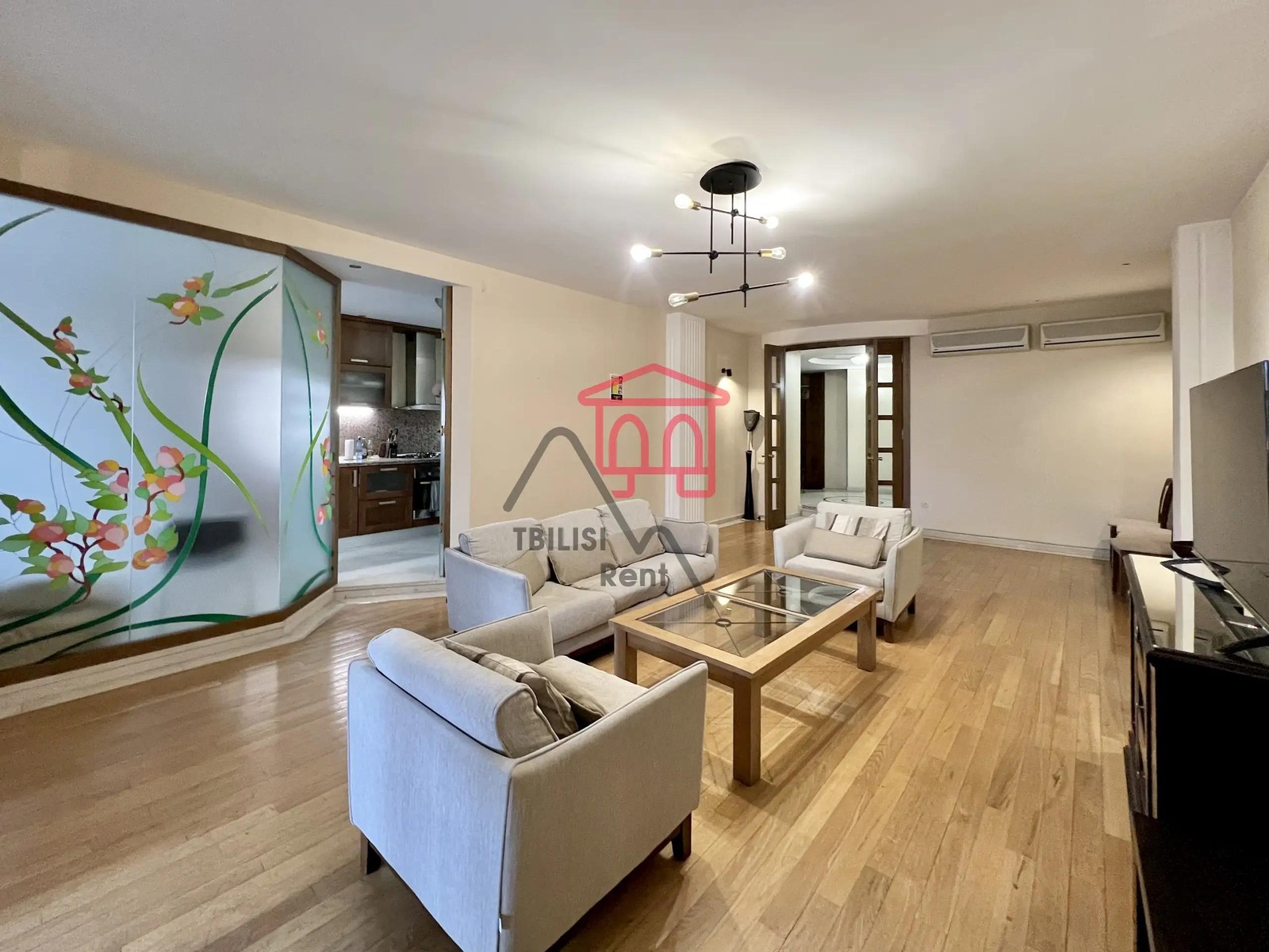 Lado Asatiani 36a - 4 rooms