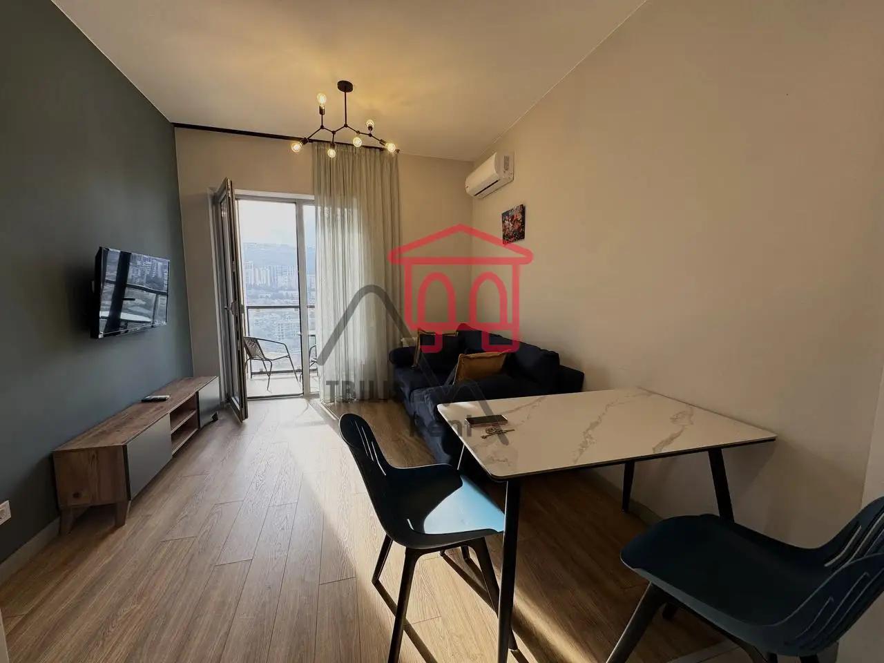 Marshal Gelovani 5 - 2 rooms