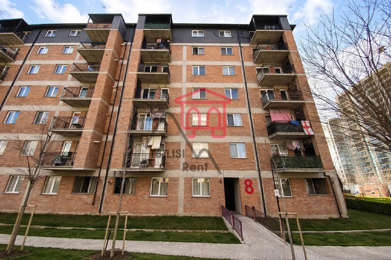 Moscow Prospect, 13 - 3 rooms