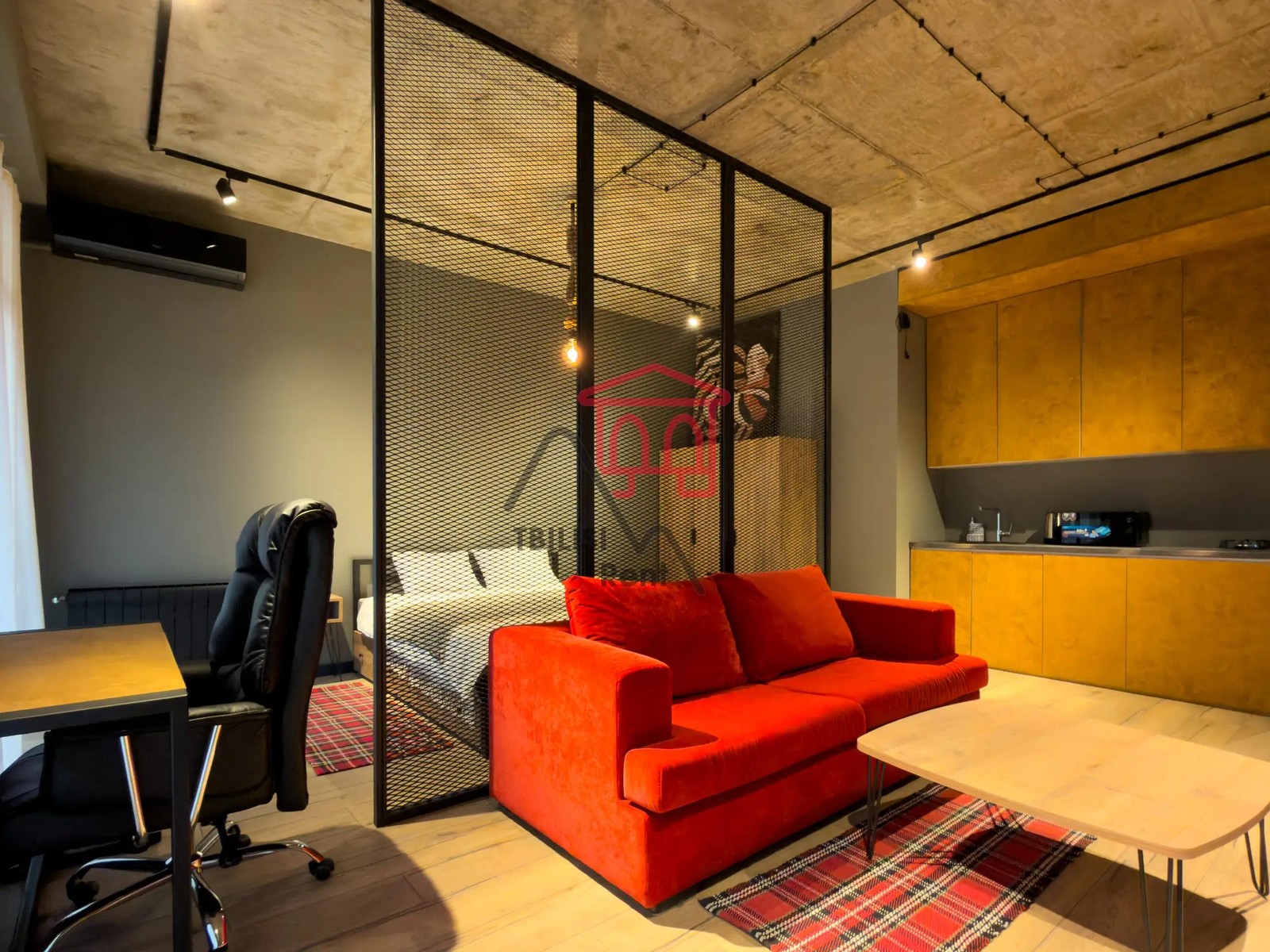 Vasily Petriashvili 48 - 2 rooms