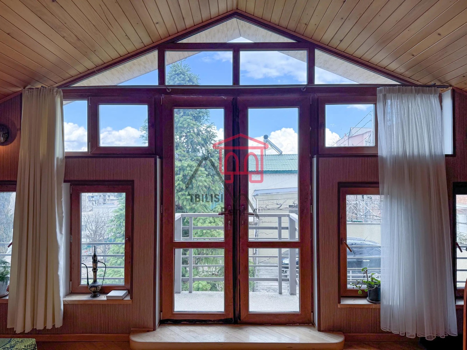 R. Japaridze Street, 7 - 4 rooms