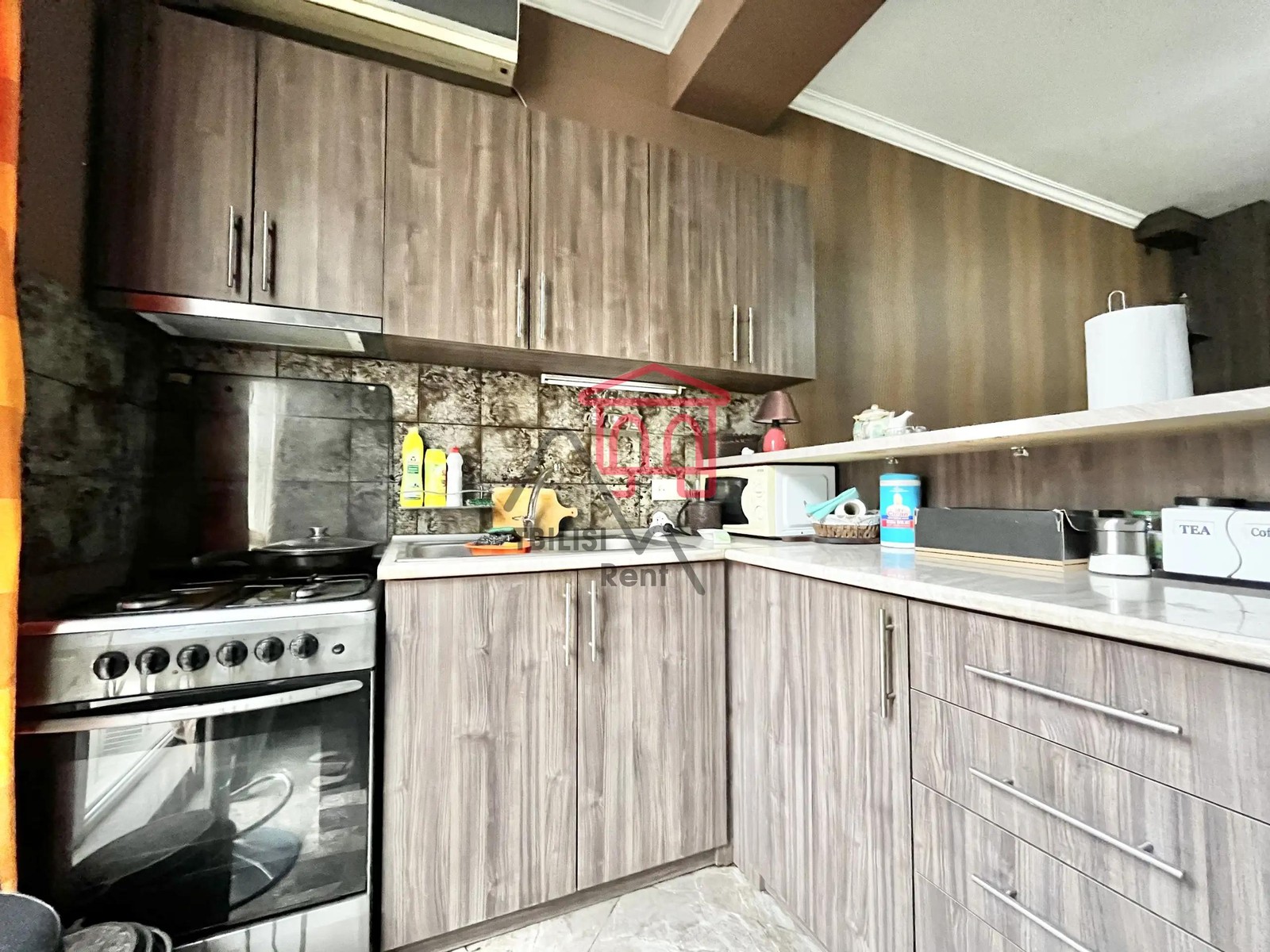 Kosmonavtov 49 - 2 rooms