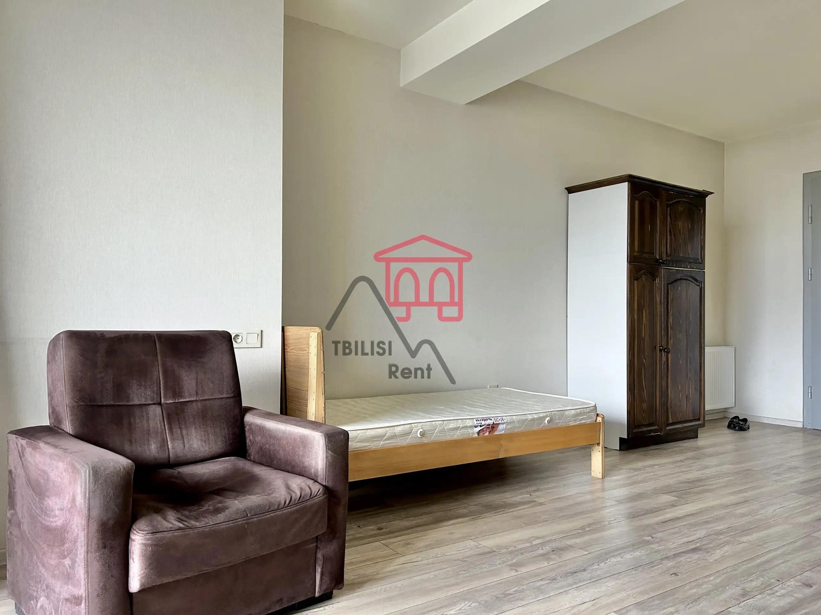 Tsotne Dadiani Street, 35 - 1 rooms