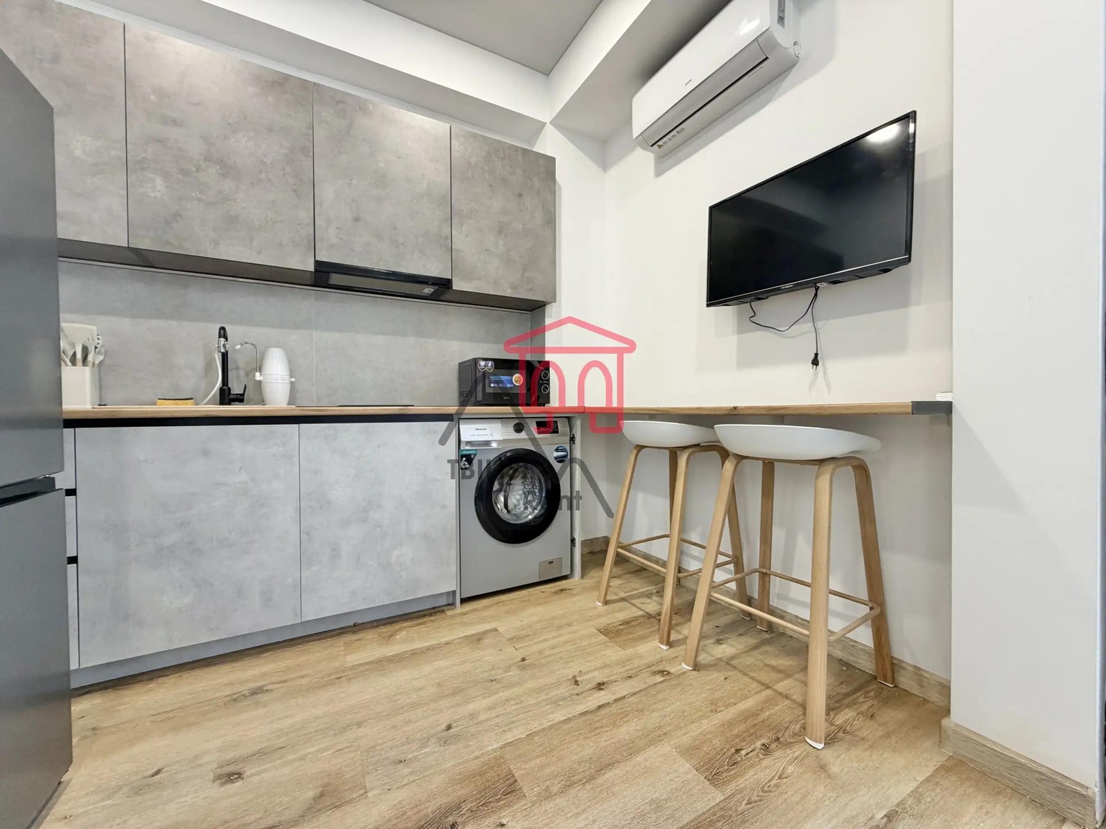 Zaza Alexidze Street, 3, Tbilisi - 1 rooms