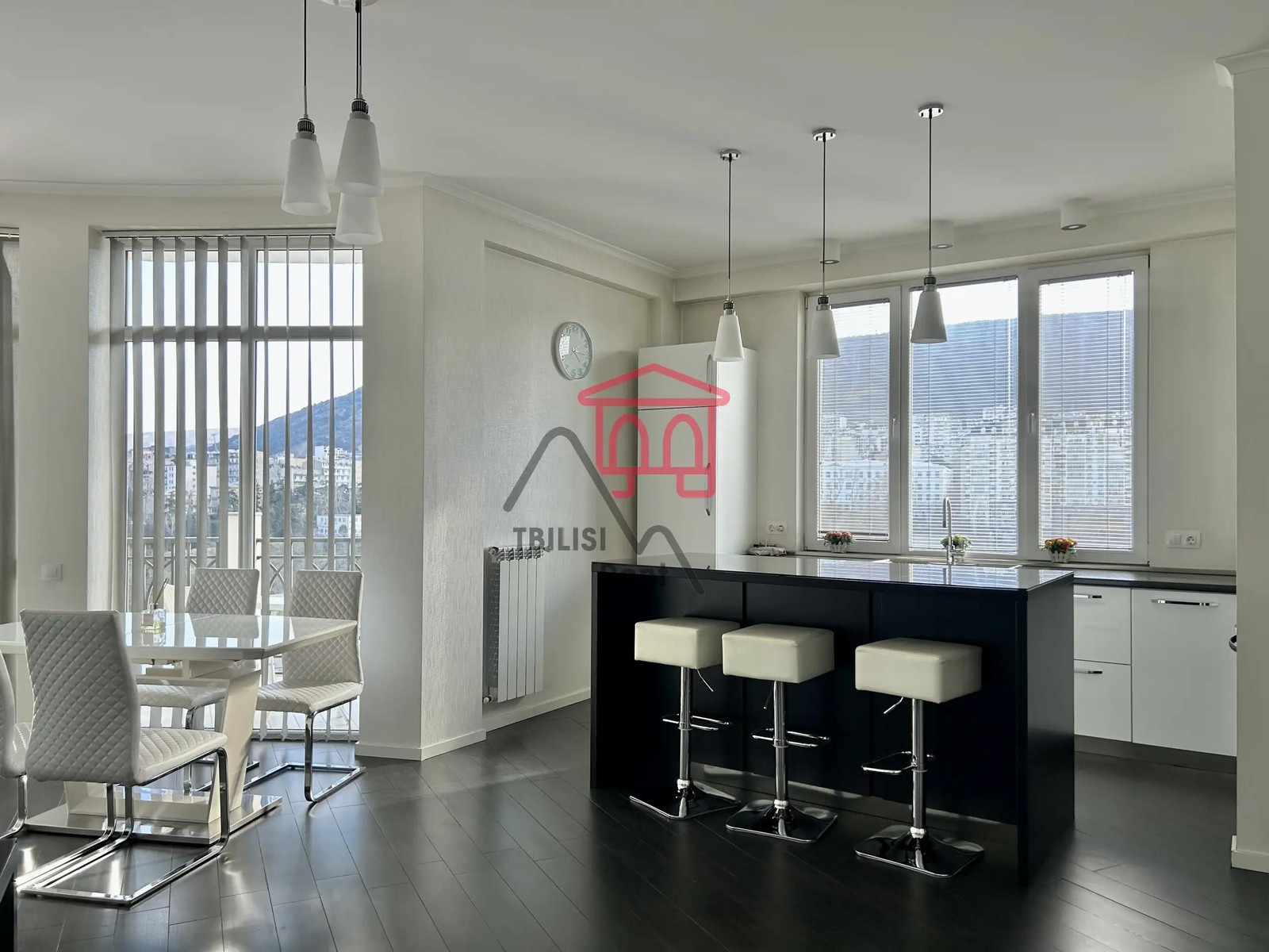 Merab Kostava Street, 68B - 3 rooms