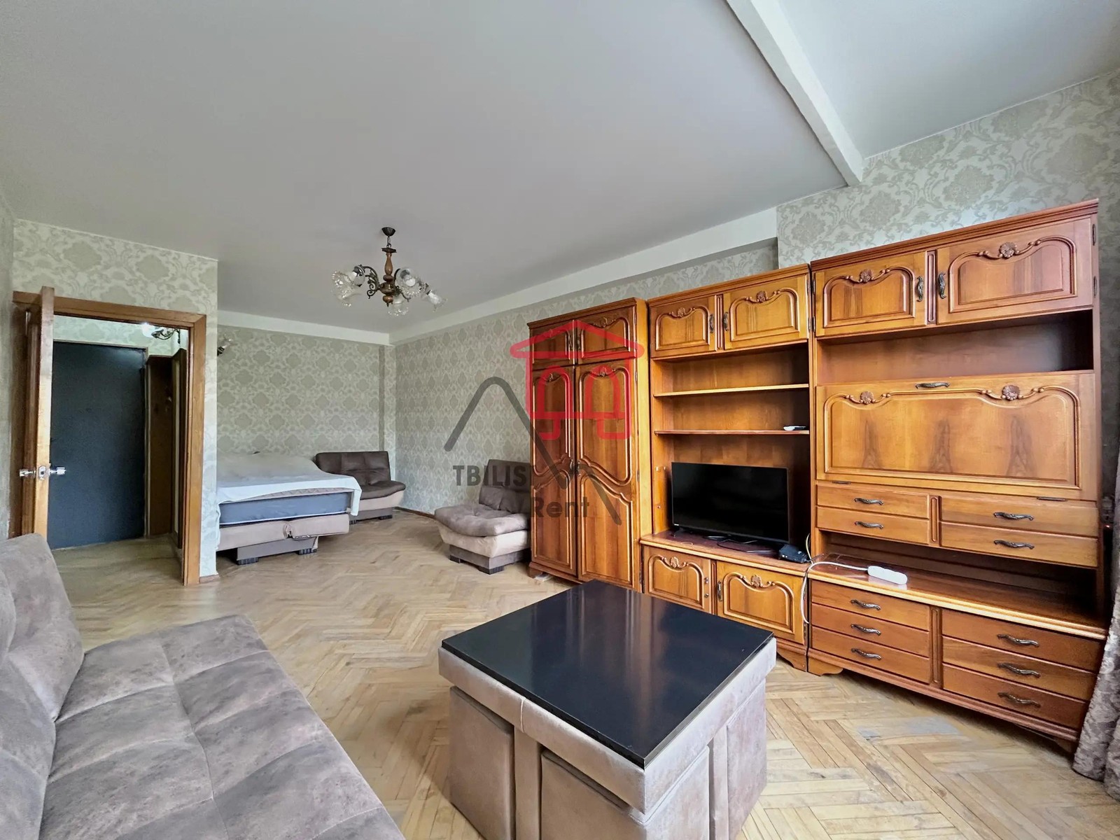 Andrei and Melitone Balanchiavadze Street, 8 - 2 rooms