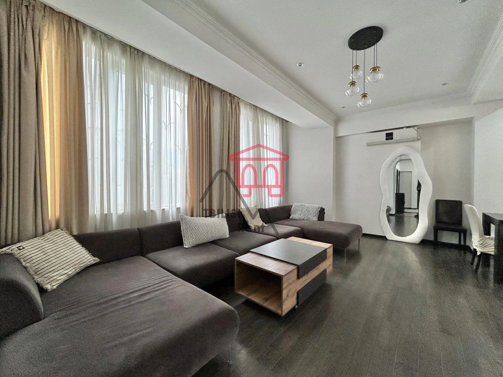 Simon Chikovani Street, 11 - 4 rooms