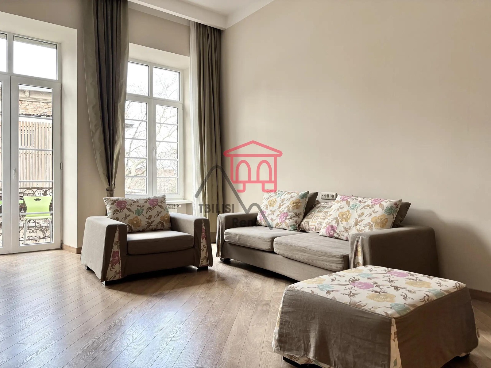 Vakhang Mosidze Street, 4 - 4 rooms