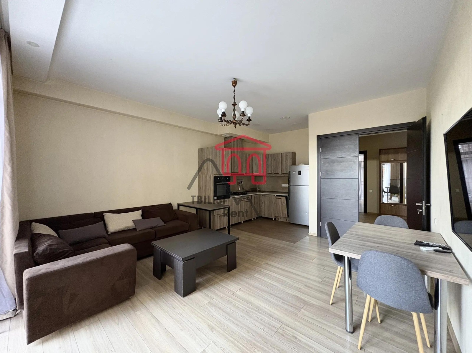 Gogebashvili 44, Vera - 3 rooms